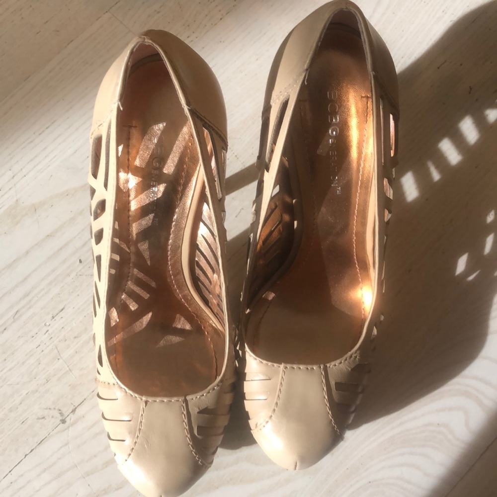 BCBGeneration laser cut platform pumps